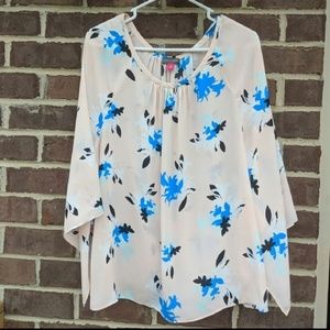 Vince Camuto Kimono sleeve blouse